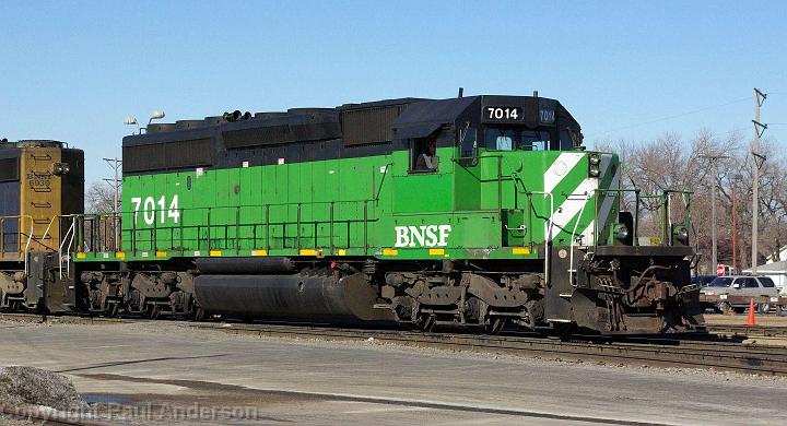 BNSF 7014 - SD40-2.jpg